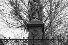 grave-18