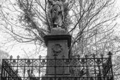 grave-20
