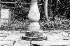 grave-30